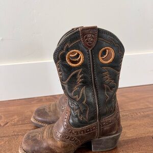 Ariat Black and Brown Western Boots size 8